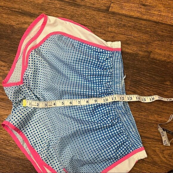 Nike shorts  - Picture 7 of 8